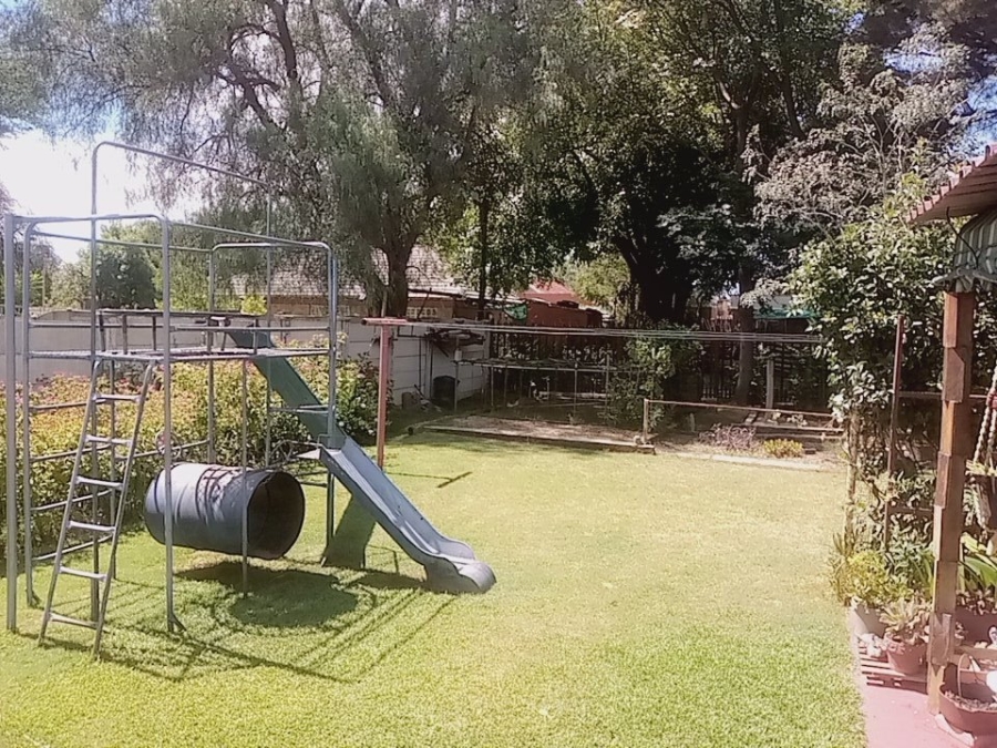 3 Bedroom Property for Sale in Vierfontein Free State